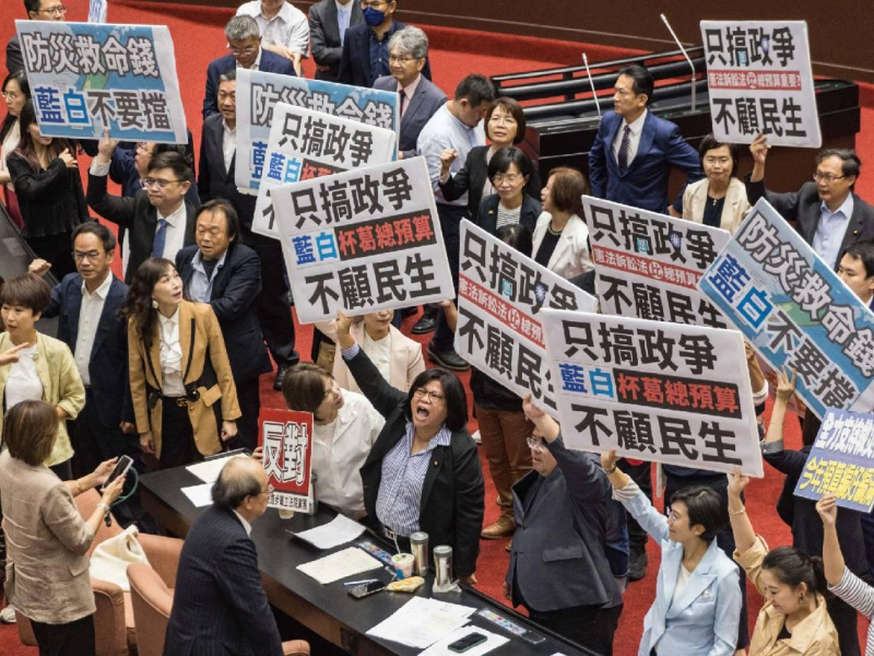 台灣這個國家，明明就可以更好！總預算卡關、財劃法修惡...當國家財政淪為政爭籌碼，全民正在付出什麼代價？